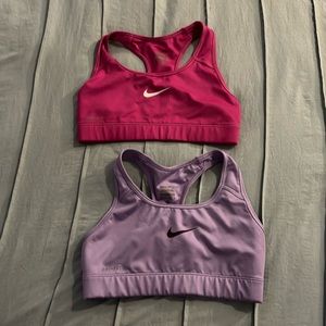 2 xs Dry fit Nike Sports bras